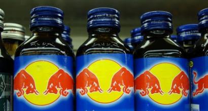 Red Bull - kisah sukses Kaleo Juvidiha dan Dietrich Mateschitz Red Bull yang memiliki perusahaan